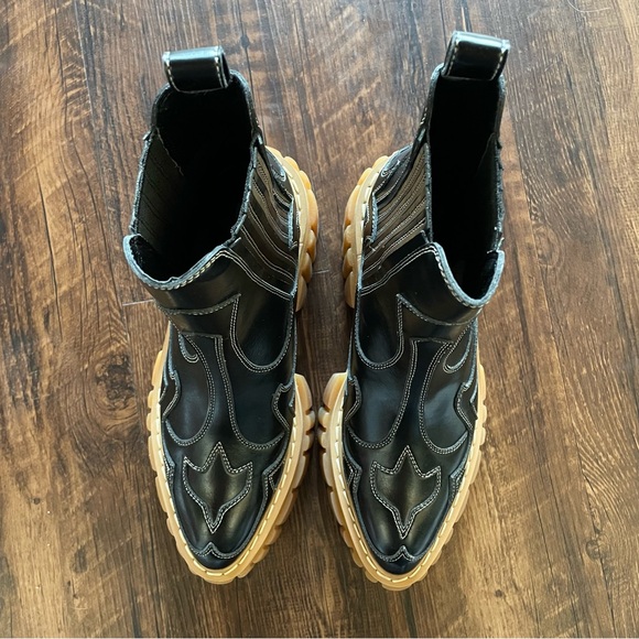 NWT Stella McCartney “EMILLIE” Western Ankle Chelsea Boots- women’s 6 - Picture 5 of 17